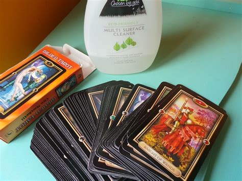 Using Wicca Tarot Cards to Connect with Deities and Spirit Guides